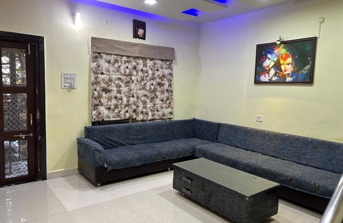 Indore Casa | Charming 3-bedroom bungalow with AC and WiFi in Indore