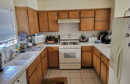 Lamanda Park Casa | Charming 3-bedroom Condo w/ Patio - Cal Tech Area