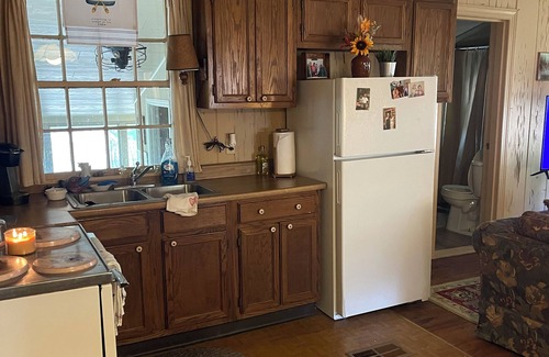 Sardis Cabaña | Charming 3-bedroom cottage with WiFi near Oxford and Sardis lake