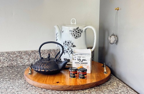 Alegre Community Cabaña | Charming 3-bedroom cottage with AC, fitness room in Tempe