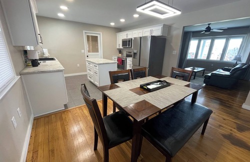 Winchester Casa | Charming 3-Bedroom House with Pool, WiFi, AC in Tranquil Winchester