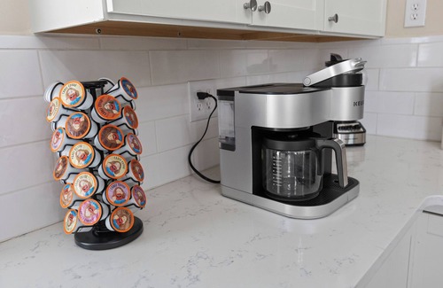 Frankfort Casa | Charming 3-bedroom house downtown Frankfort/ king beds