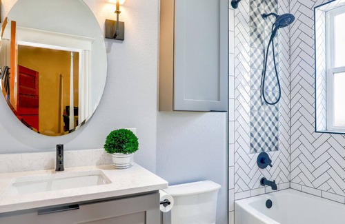 Buford Casa | Charming 3 Bedroom Home in the Middle of Everything