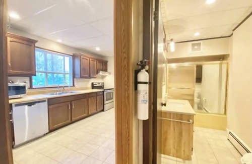 Danville Casa | Charming 3-bedroom house in enchanting Danville with AC Close to Amazon Berwick