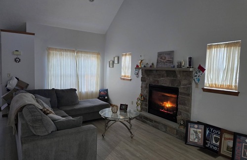 Sybertsville Casa | Charming 3-bedroom house MUST BE A LAND OWNER IN EAGLE ROCK RESORT