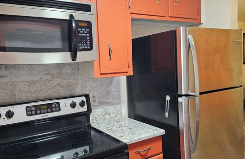 Palatka Casa | Charming 3-bedroom house with AC and WiFi in lovely Palatka