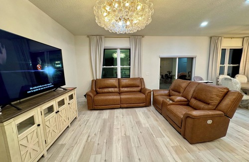 Sun 'N Lake Apartamento | Charming 3-bedroom House in Sebring with AC, WiFi