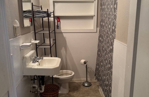 Sulphur Casa | Charming 3-bedroom house in Sulphur with AC