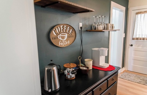 Bowen Casa | Charming 3-bedroom house with AC, WiFi in Bowen