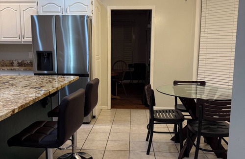 Gavin Casa | Charming 3-bedroom house with AC in Marion