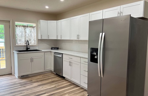 Huntsburg Casa | Charming 3-bedroom house in Perry with AC