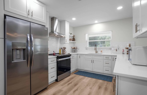 Hernando Casa | Charming 3-bedroom LAKEFRONT home on Hernando Lake