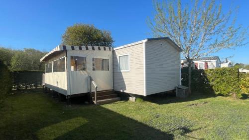 Les Mathes Casa | Charming 3-Bedroom Mobile Home in Les Mathes, France