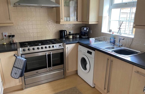Norwich Casa | Charming 3-bedroom Norwich Retreat With Garden & Private Parking