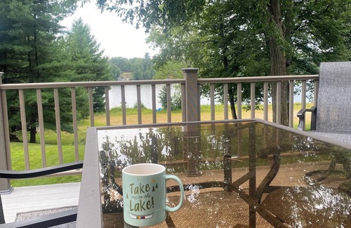 Rome Cabaña | Charming 3-bedroom plus loft cottage on Lake Arrowhead and near Sand Valley!