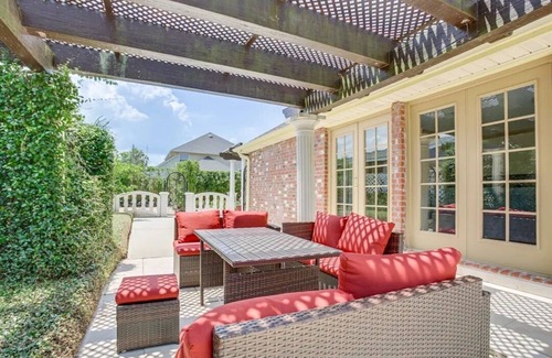 Algiers Casa | Charming 3-bedroom house in delightful New Orleans with AC