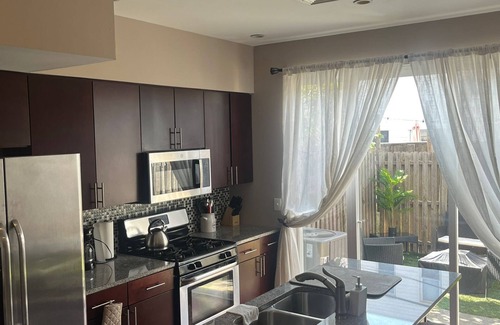 Point Breeze Casa | Charming 3-bedroom townhome with WiFi in Philadelphia