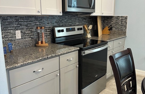 Northwest Los Angeles Heights Casa | Charming 3-bedroom house with WiFi and AC in wonderful San Antonio
