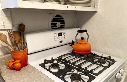 West Shokan Casa | Charming 3 bedroom Catskill Garden Cottage