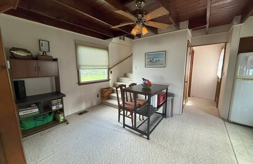 Brier Hill Casa | Charming 3-bedroom WATERFRONT cabin on the St. Lawrence River!