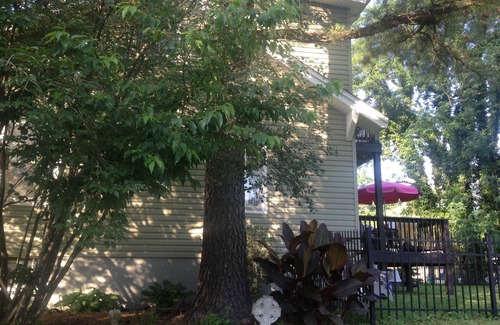 Deer Park Casa | Encantadora casa de 3 dormitorios / 2BA en Derby City. ¡Cerca de todo lo que Louisville ofrece!