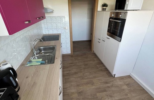 Gross-Sarchen Apartamento | Encantador apartamento de 3 habitaciones en Hoyerswerda, Distrito de los Lagos de Lusacia