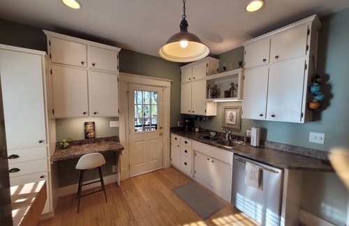 Beechmont Casa | Charming 3BR house, 20min walk to Churchill Downs, family-friendly Derby