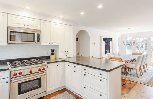 Nantucket Town Casa | Charming 4-bedroom house with AC, WiFi steps from downtown in Nantucket