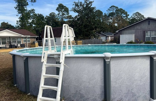 Lillian Casa | Charming 4-bedroom house with Wi-Fi and AC in House in Perdido Bay Lillian Al