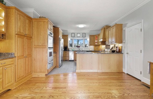 Piney Flats Casa | Charming 4 Bedroom House on the Lake in Piney Flats