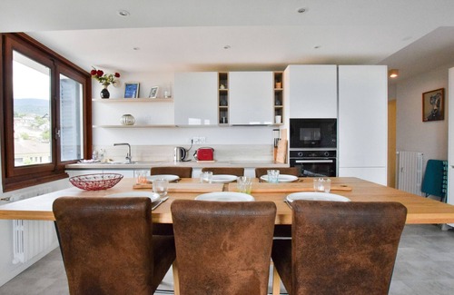 Neuvecelle Apartamento | Encantador apartamento 4 pers con balcón y vista al lago, cerca de la playa en Neuvecelle