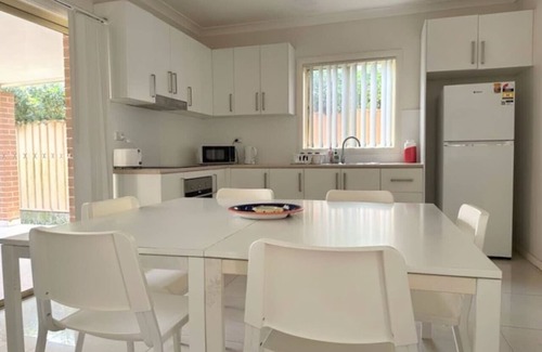 Sans Souci Apartamento | Charming 4-Room Home Near Beach