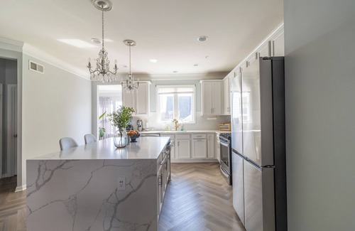 Hanover Casa | Charming 4-Story Townhome with Hot Tub
