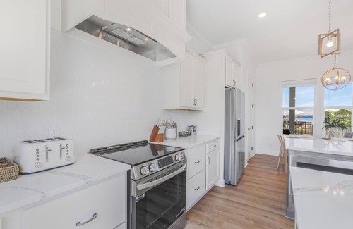 Fort Morgan Casa | Charming 4BD/4.5BA Beach House. Private Pool! Boardwalk to Bay! Steps to Beach!