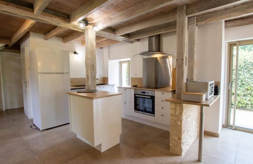 Agonac Cabaña | Casa tranquila con piscina compartida y estanque privado en Dordogne