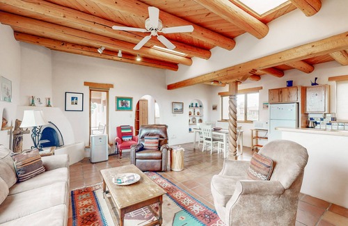 El Prado Casa | Charming adobe home with mountain views & natural light - central to attractions
