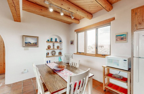 El Prado Casa | Charming adobe home with mountain views & natural light - central to attractions