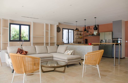 Tarascon Villa | Charming and elegant villa