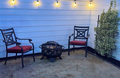 Pittsburg Casa | Charming and Spacious 4-bedroom house in Pittsburg with AC