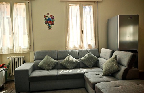 Malamocco Apartamento | Charming Apartment with Garden View in enchanting Venezia
