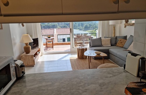 Son Parc Apartamento | Apartamento con encanto "El Ton" cerca de la playa con campo de golf, piscina, jardín y Wi-Fi