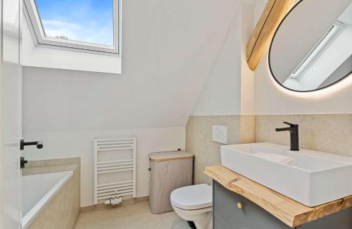 Ville Haute Apartamento | Charming Apartment in Historic Pafendall