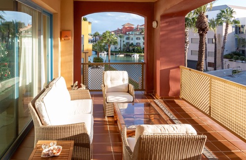 Sotogrande Apartamento | Charming apartment / Precioso apartamento en la Marina del Puerto de Sotogrande.