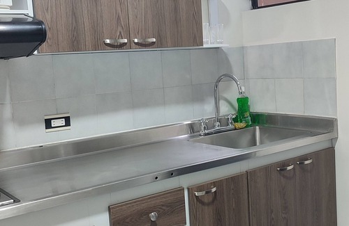 Villa Hermosa Apartamento | Charming apartment with WiFi in vibrant Medellín