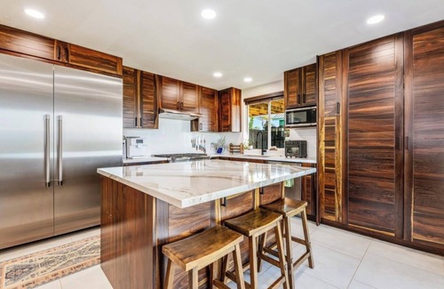 Waialee Otro | Charming barn on working ranch