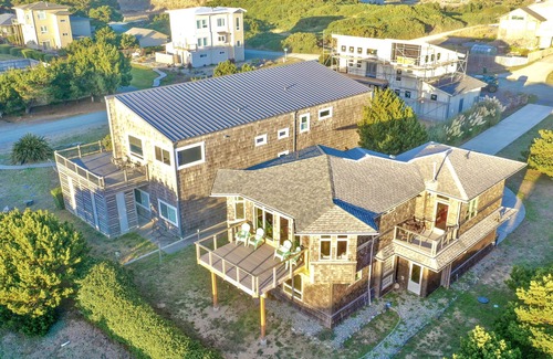 Bandon Casa | CHARMING Beach House – Stunning Views of the Sea & SO PEACEFUL!