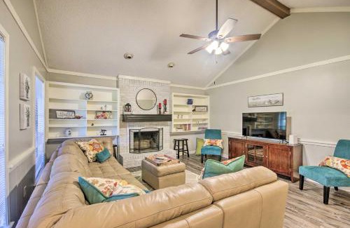 Flowood Casa | Charming Brandon Home with Deck, Charcoal Grill