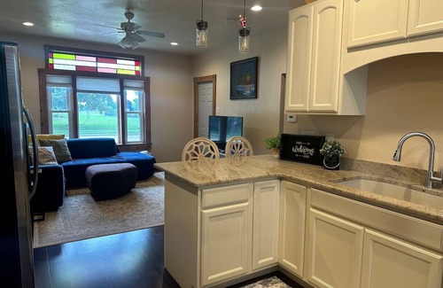 Little Chute Casa | Charming Brick House