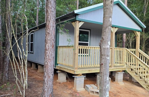 Perkinston Casa | Charming bungalow 1 hour from New Orleans and 45 minutes from Gulf Coast