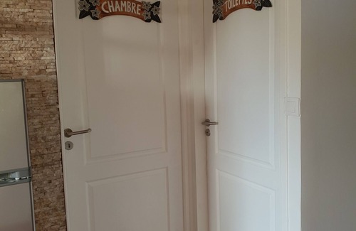 Le Moule Casa | Encantador bungalow y piscina privada.